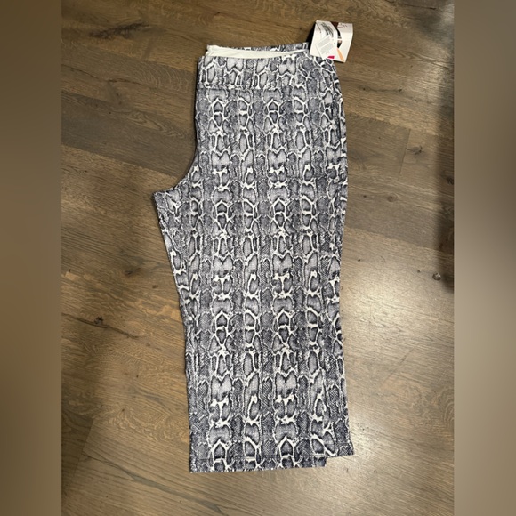 Women with Control Pants - Women with Control Snakeskin Print Pants SZ 4X